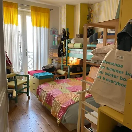 La Cite Des Fusains Paris